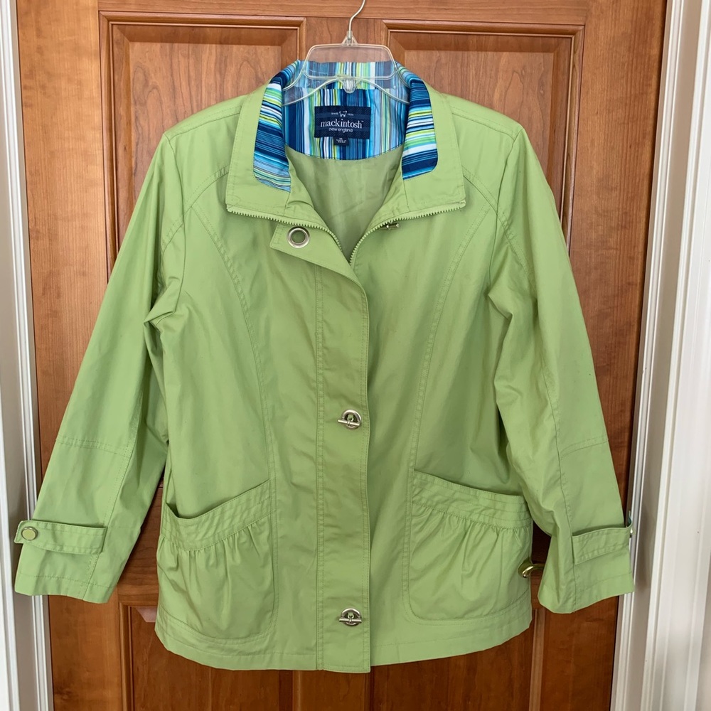 MACKINTOSH New England green spring coat! M